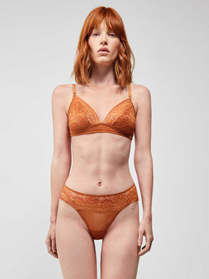 Soutien-gorge triangle sans armature et sans mousse en dentelle avec string